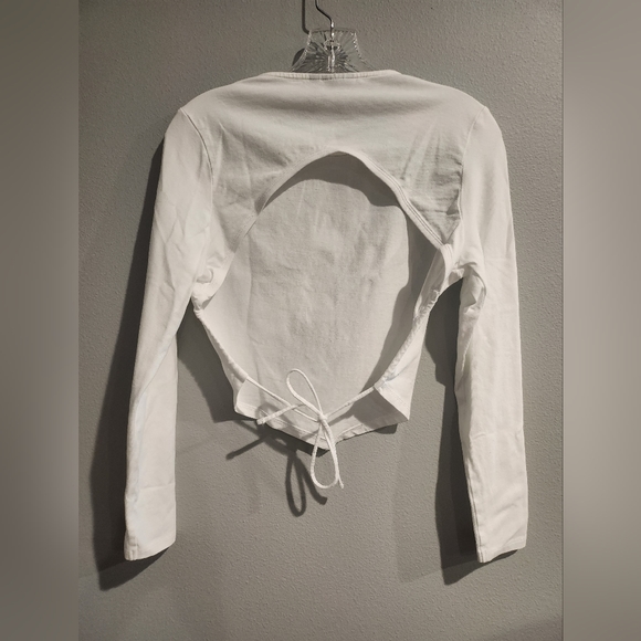 ASOS design long sleeve backless top, size S - Picture 3 of 3